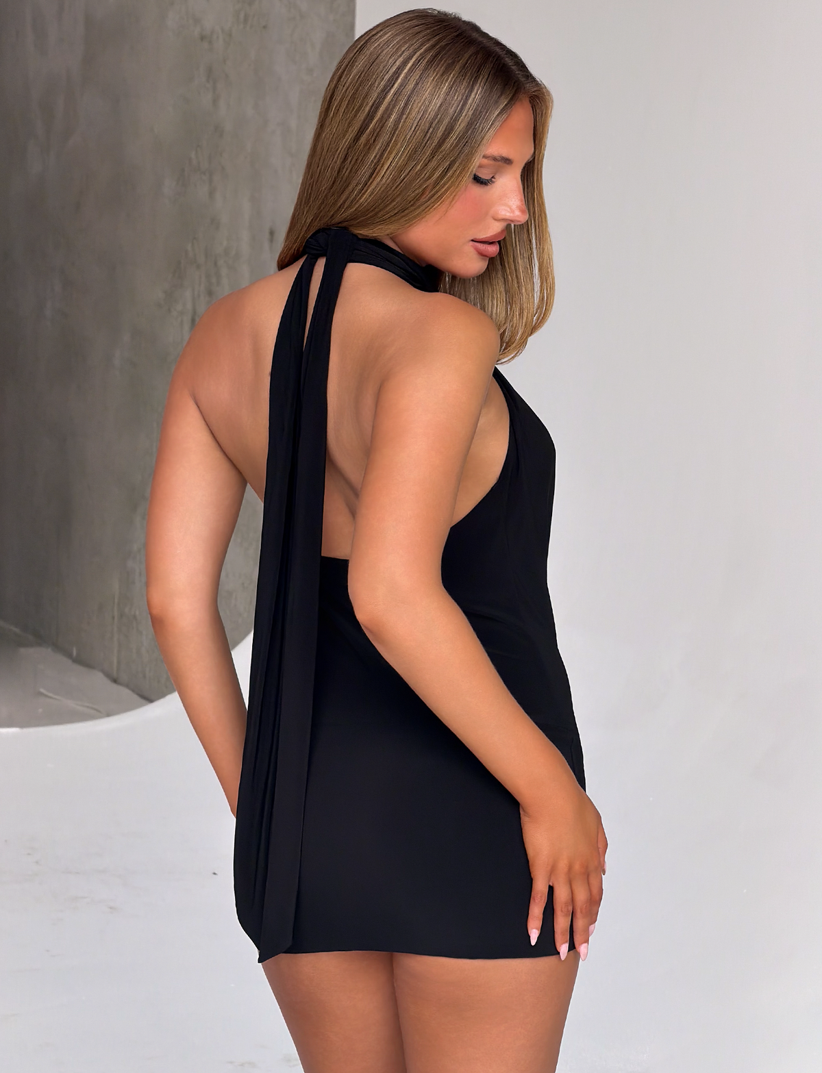 Tiger Mist Aretha Dress in black, on-model photo 5